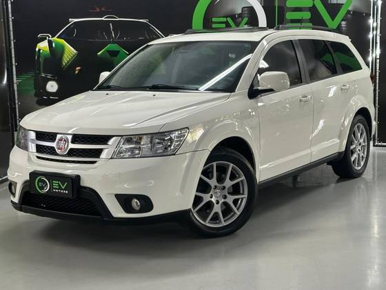 FIAT FREEMONT 2.4 PRECISION 16V GASOLINA 4P AUTOMÁTICO